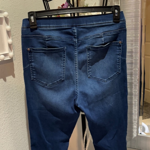 Jennifer Lopez Women's Skinny Blue Jeans with Glitter Side Stripes - Picture 4 of 4